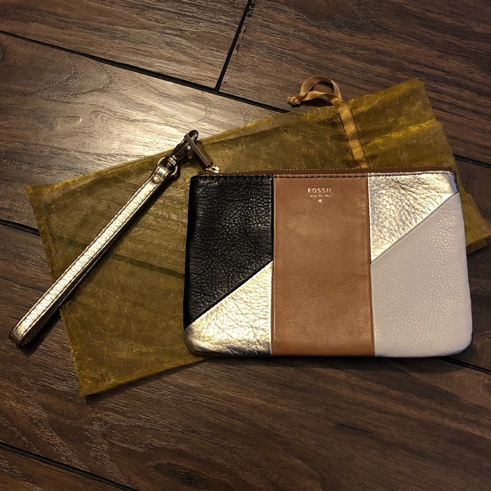 Fossil Neutral Multi Wristlet
